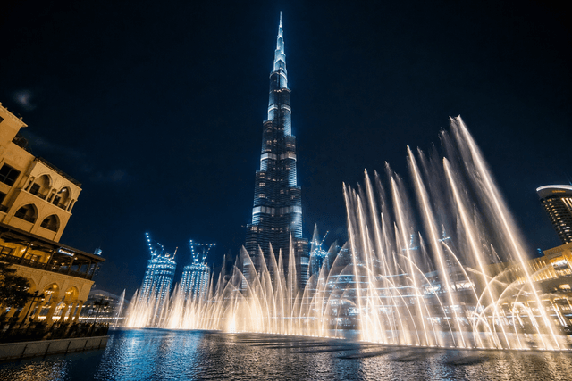 Dubai Fountain show with Burj Khalifa