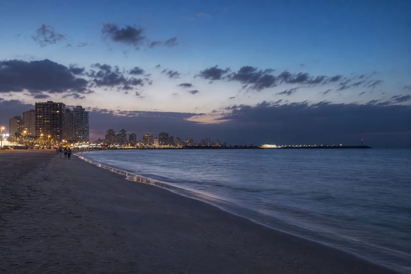 A quieter UAE shoreline you can walk for free